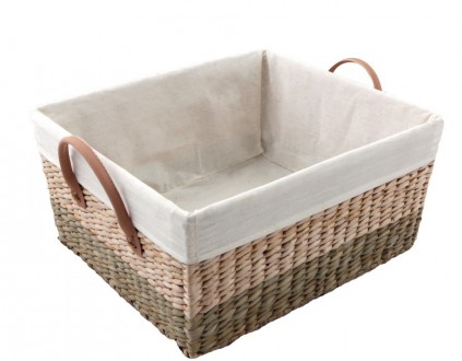 Sending via UPS? Then your order will be fulfilled in this basket, with higher sides to protect the items from falling and damage during shipment.